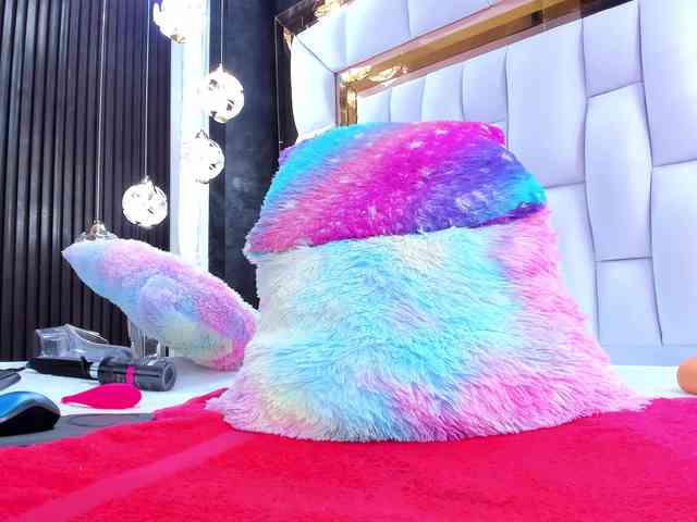 SarayRoyse webcam