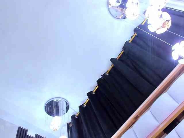 SarayRoyse webcam