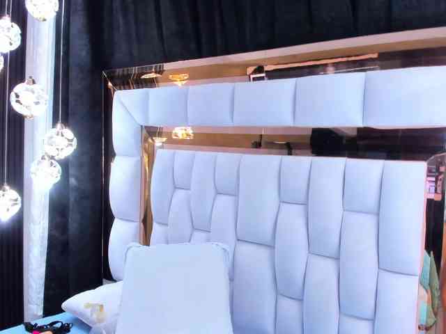 sarayroyse's live room