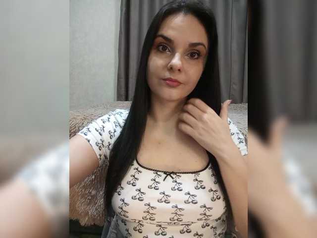 Kristicat's BongaCams show and profile