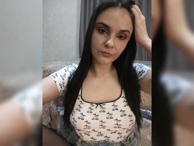 Kristicat's BongaCams show and profile