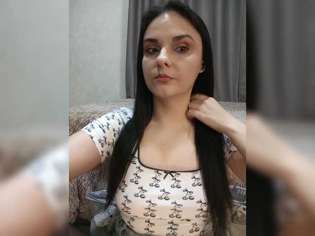 Kristicat's BongaCams show and profile