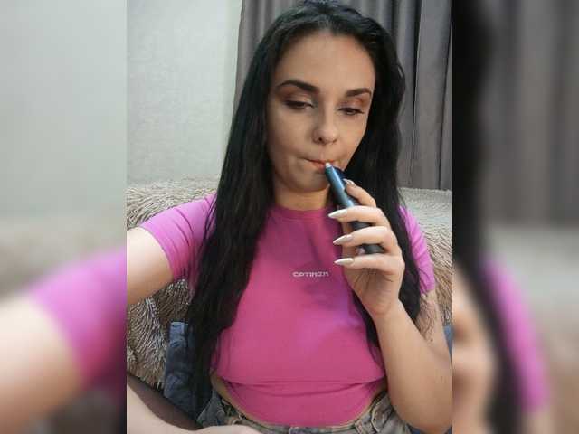 Kristicat live cam on BongaCams