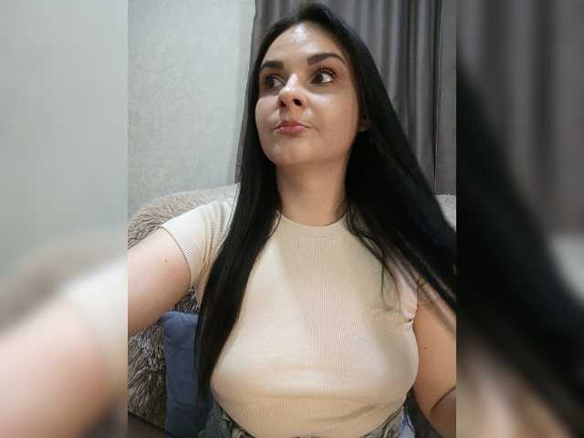 Kristicat live cam on BongaCams