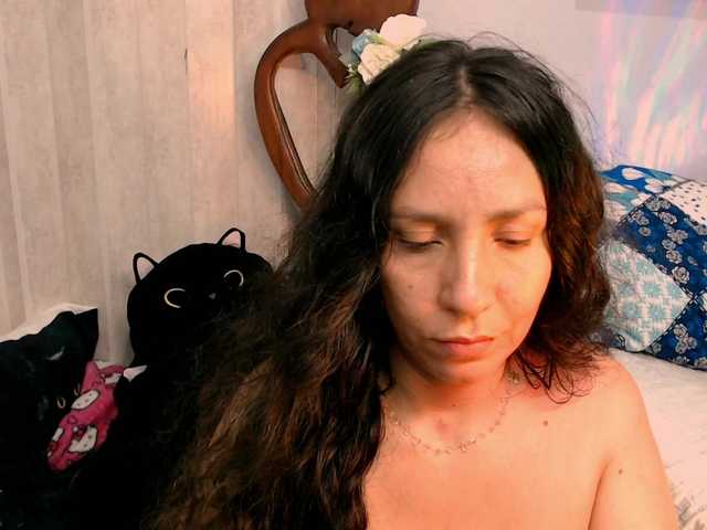 goddess-nahy live cam on BongaCams