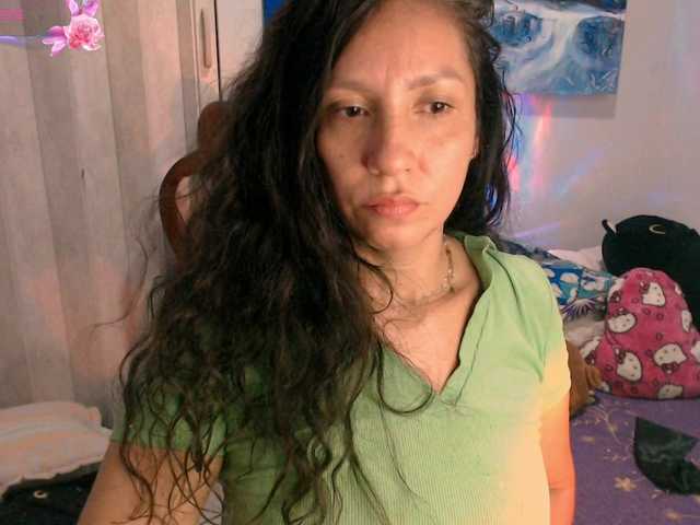 goddess-nahy live cam preview