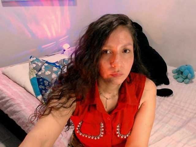goddess-nahy live cam on BongaCams