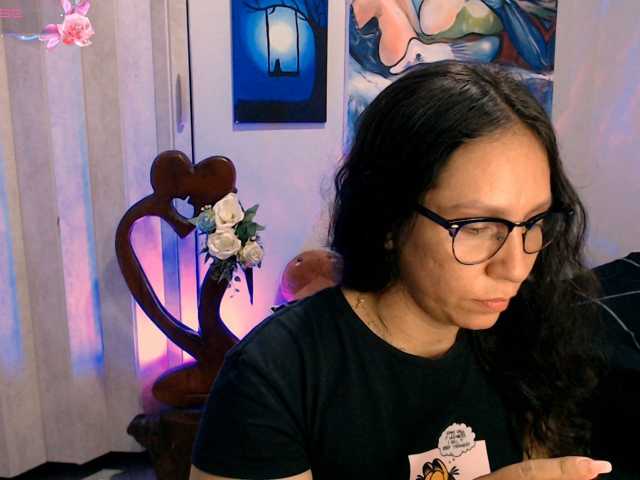goddess-nahy live cam on BongaCams