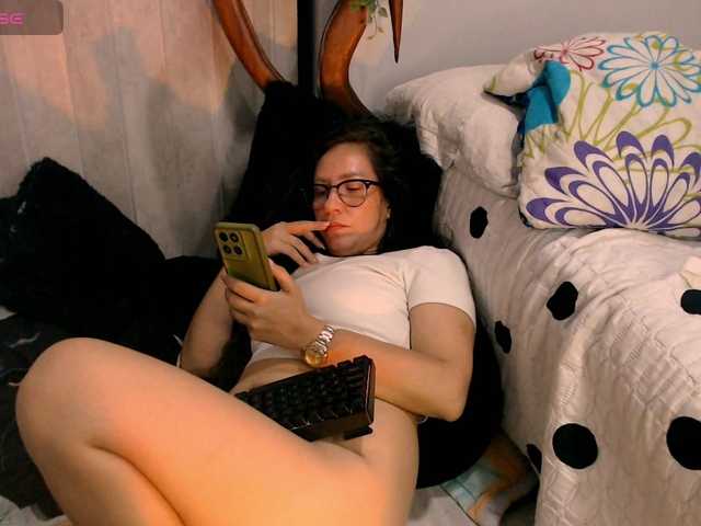 goddess-nahy live cam on BongaCams