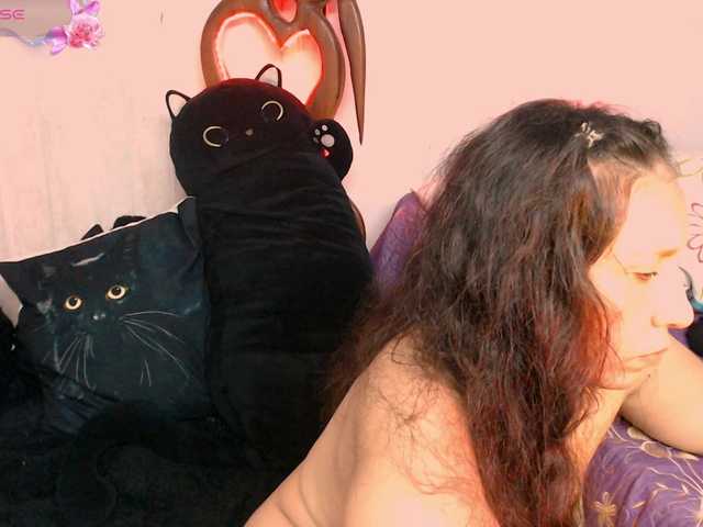 goddess-nahy live cam on BongaCams