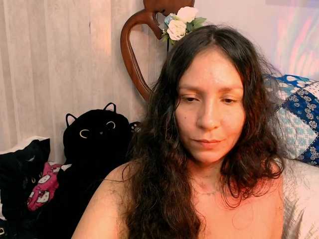 goddess-nahy live cam on BongaCams
