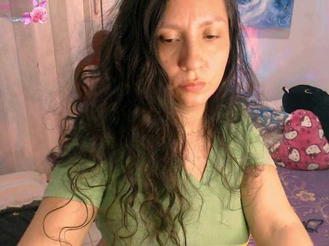 goddess-nahy live cam preview