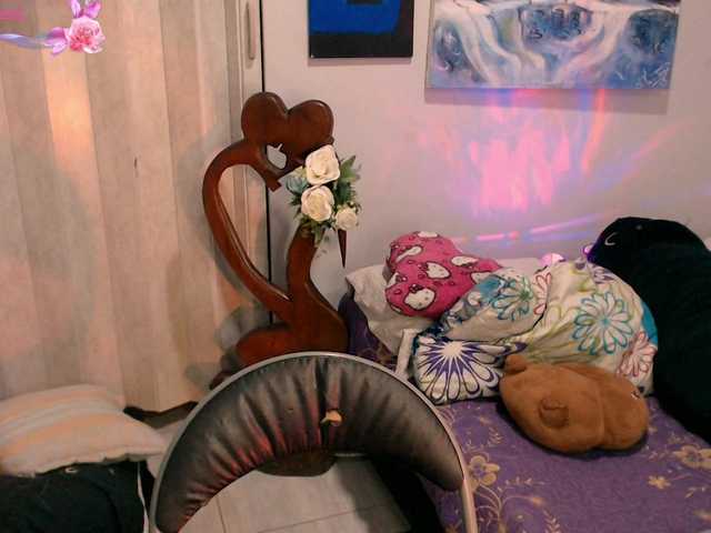 goddess-nahy live cam on BongaCams