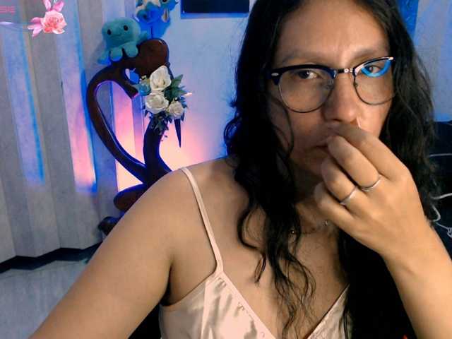 goddess-nahy live cam on BongaCams