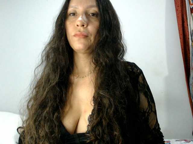 goddess-nahy live cam on BongaCams