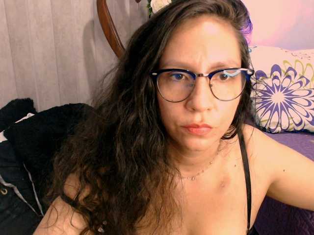 goddess-nahy live cam on BongaCams