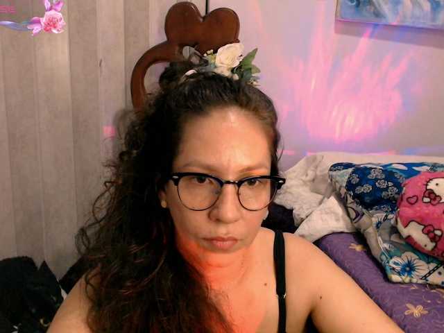 goddess-nahy live cam on BongaCams