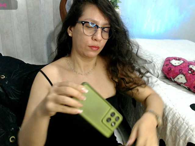 goddess-nahy live cam on BongaCams