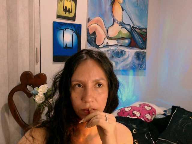 goddess-nahy live cam on BongaCams
