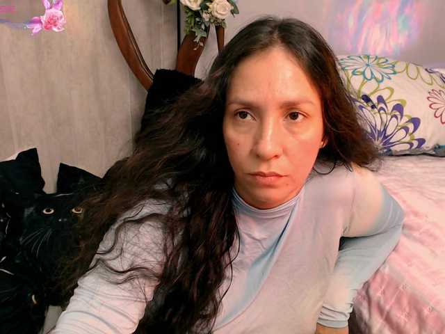 goddess-nahy live cam on BongaCams