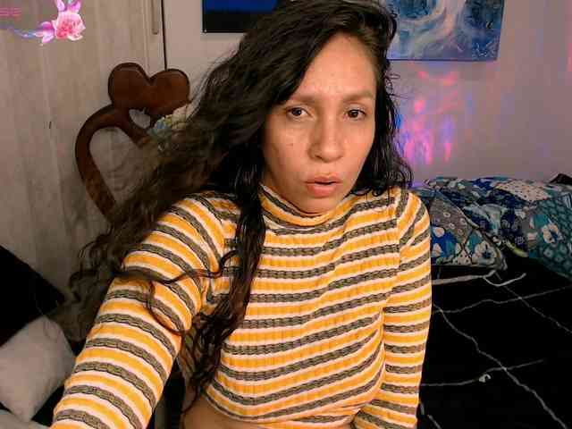goddess-nahy webcam