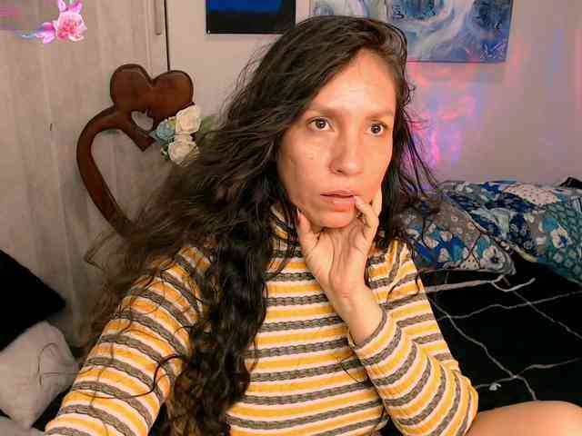 goddess-nahy webcam