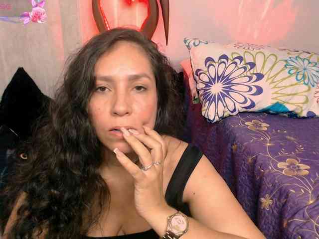 goddess-nahy webcam