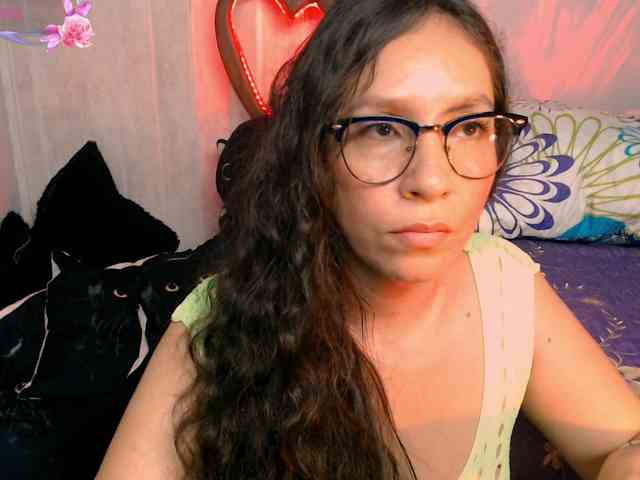 goddess-nahy webcam