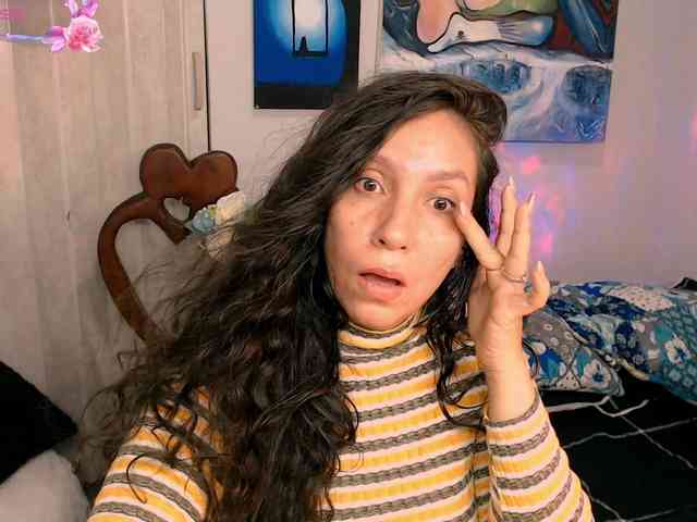 goddess-nahy's live room