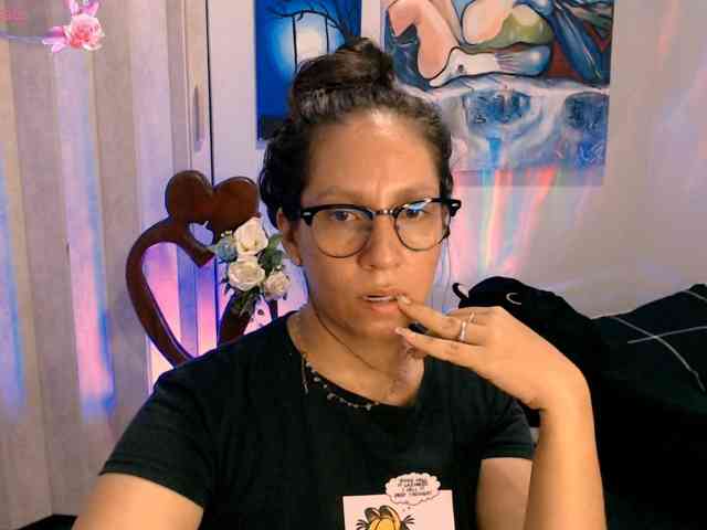 goddess-nahy webcam