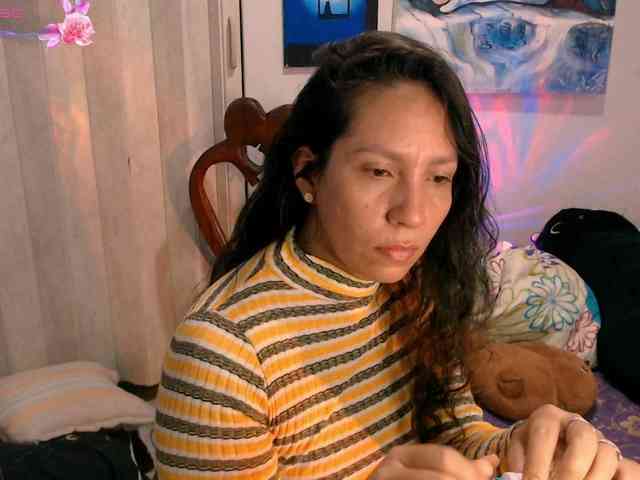 goddess-nahy webcam