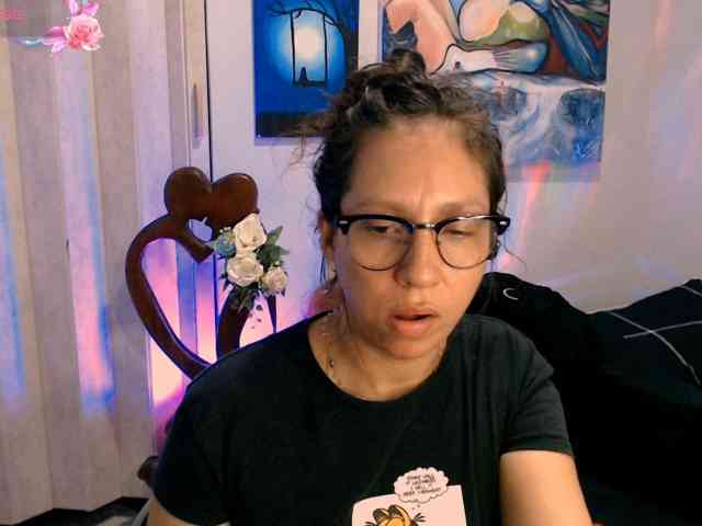 goddess-nahy webcam