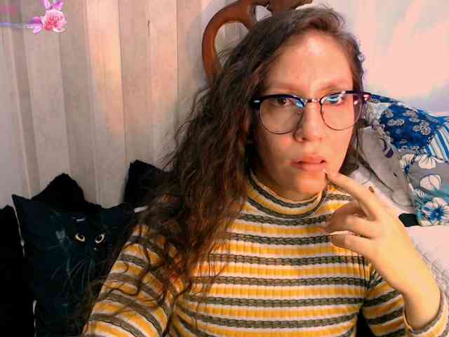 goddess-nahy webcam
