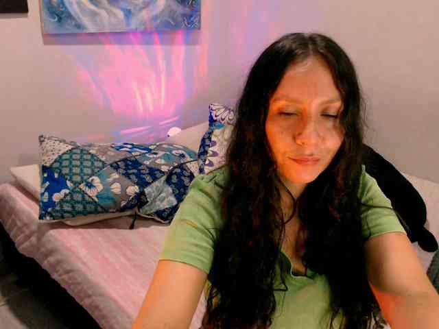 goddess-nahy webcam