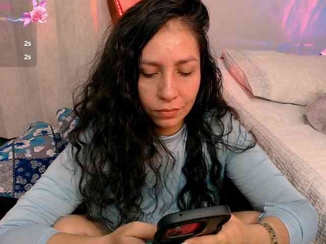 goddess-nahy webcam
