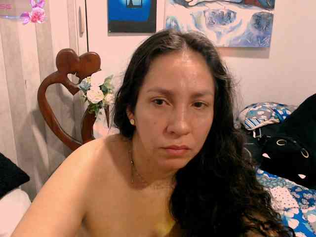 goddess-nahy webcam