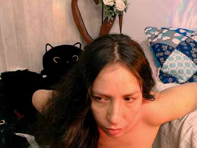 goddess-nahy webcam