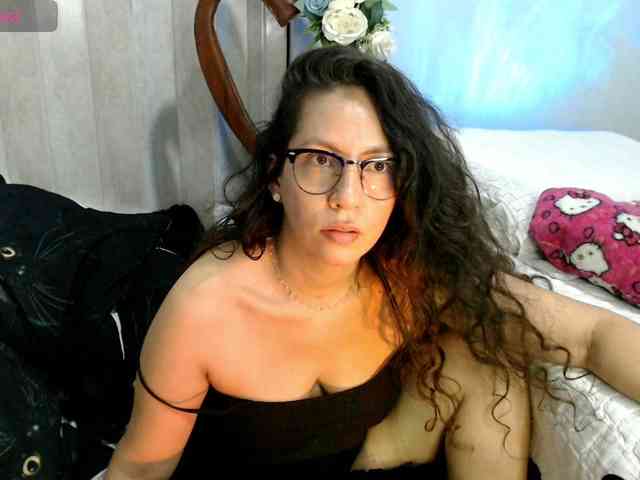 goddess-nahy webcam