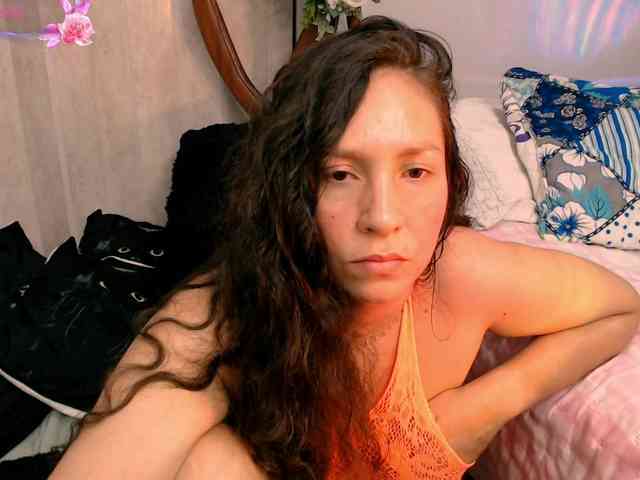 goddess-nahy webcam