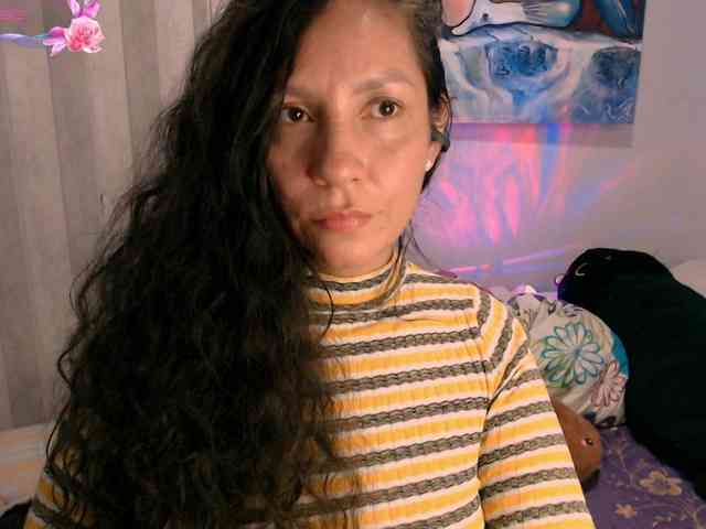 goddess-nahy webcam
