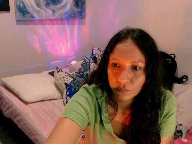 goddess-nahy webcam