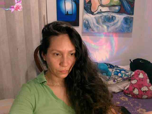goddess-nahy webcam