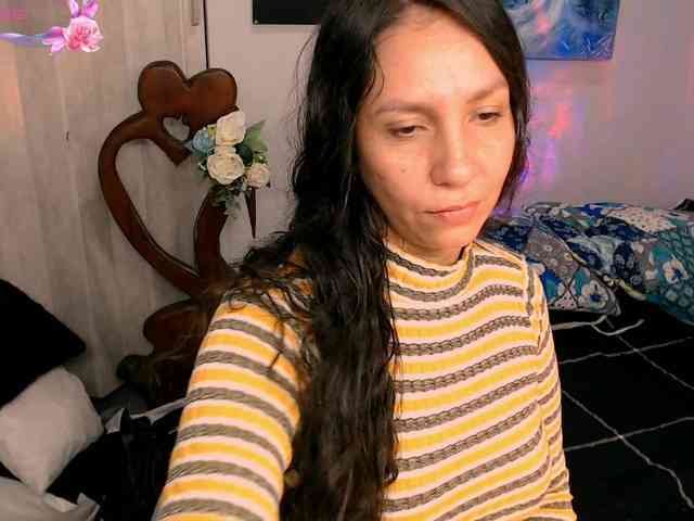 goddess-nahy webcam