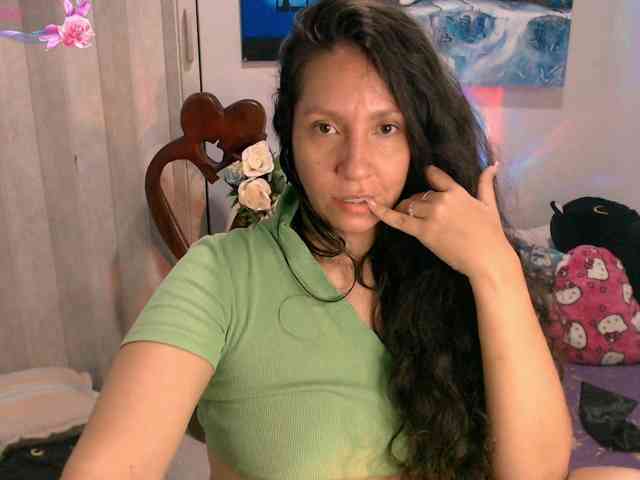 goddess-nahy webcam