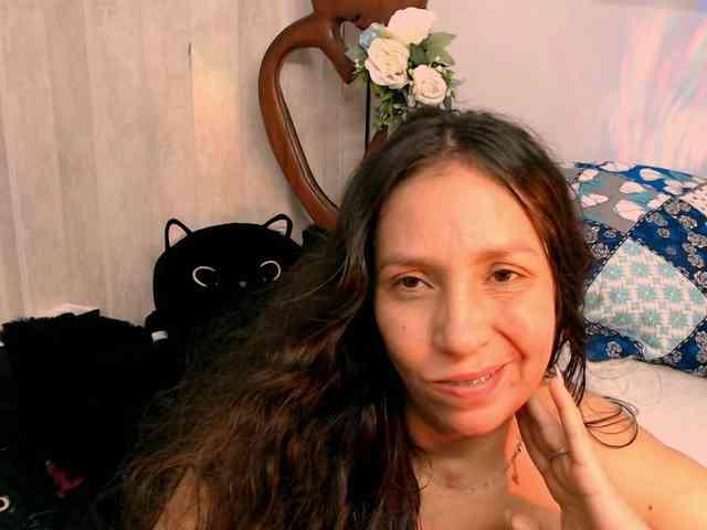 goddess-nahy webcam