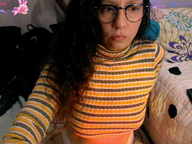 goddess-nahy webcam