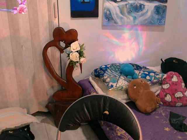 goddess-nahy webcam