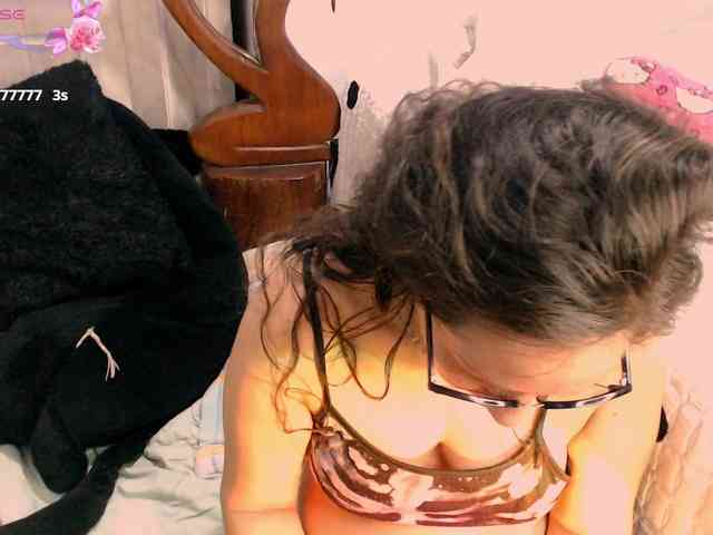 goddess-nahy webcam