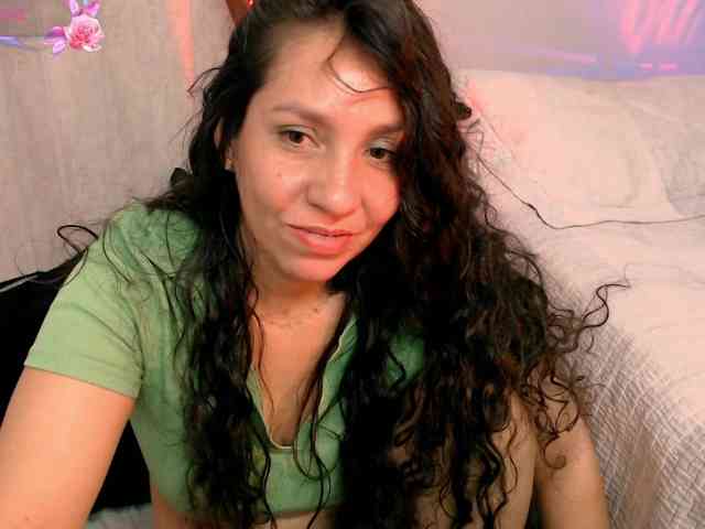 goddess-nahy webcam