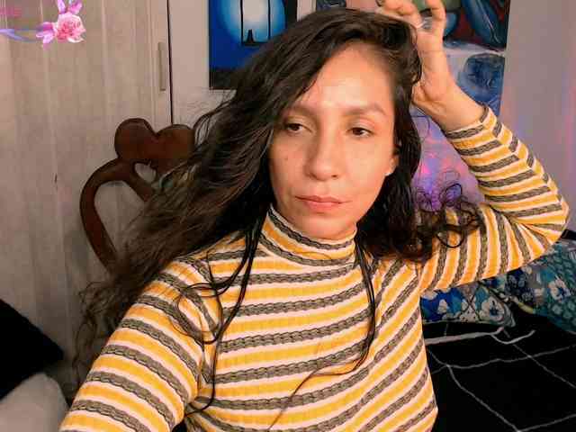 goddess-nahy webcam
